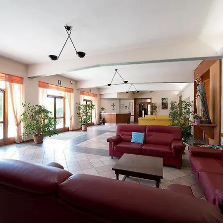 Hotel Centro Carraro Fondazione Di Religione
