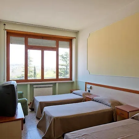Centro Carraro Fondazione Di Religione Hotel *