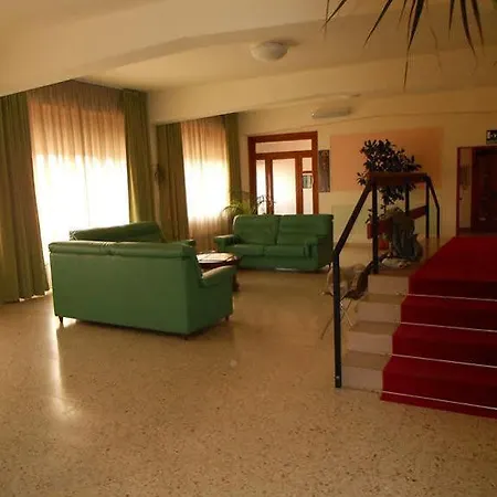 Centro Carraro Fondazione Di Religione Hotel *