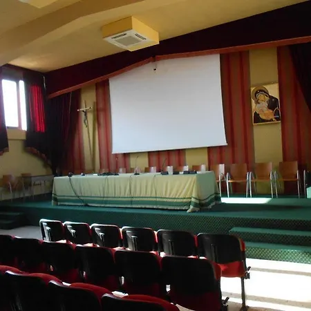 Centro Carraro Fondazione Di Religione *
