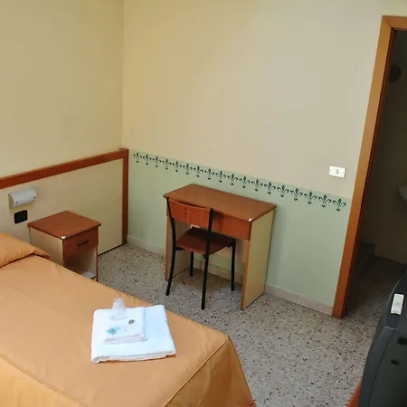 Centro Carraro Fondazione Di Religione Hotel