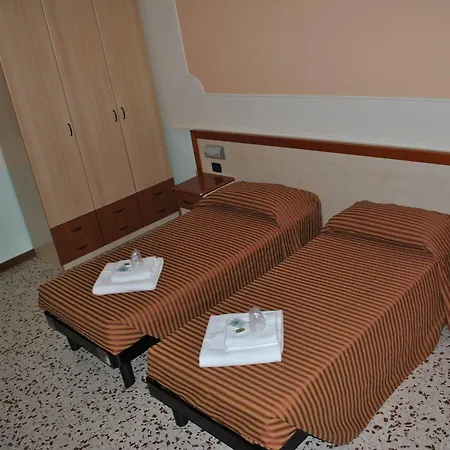 Hotel Centro Carraro Fondazione Di Religione