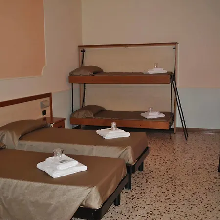 Hotel Centro Carraro Fondazione Di Religione