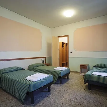 Centro Carraro Fondazione Di Religione *